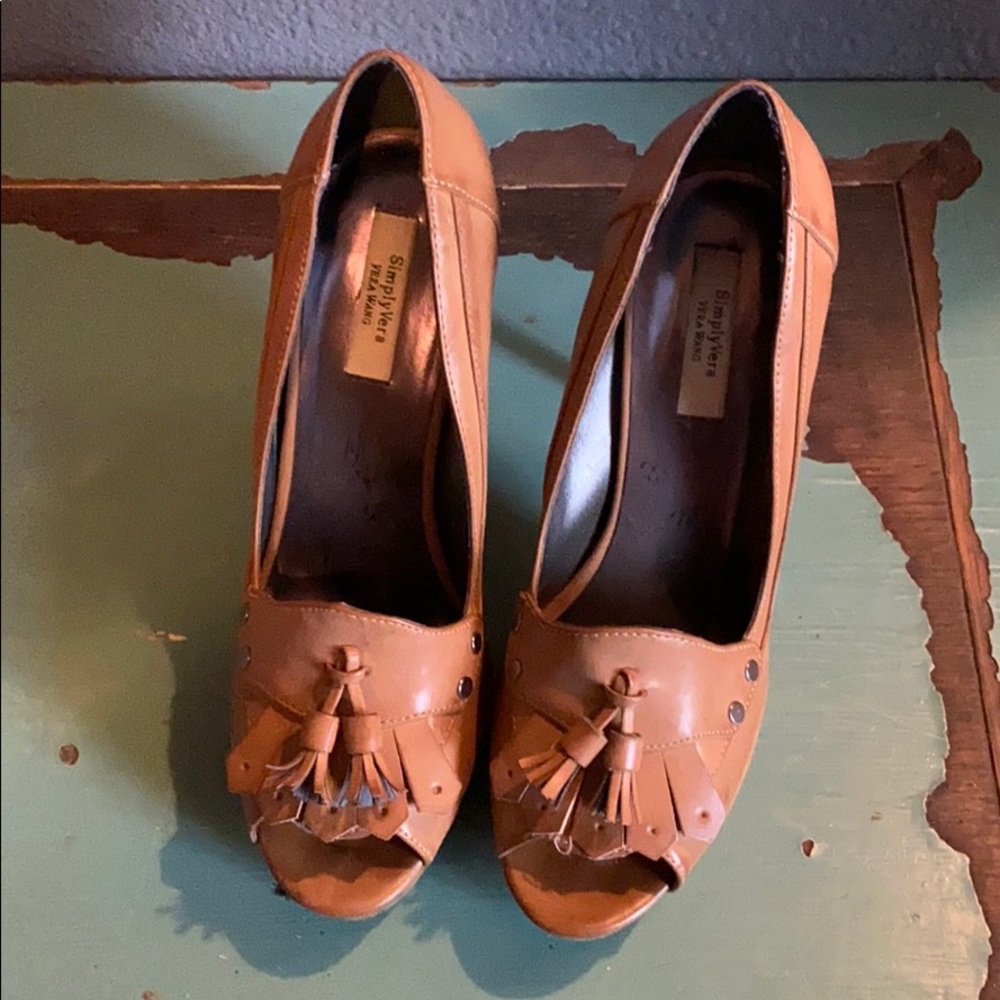 Vera Wang Brown Heels Fringe